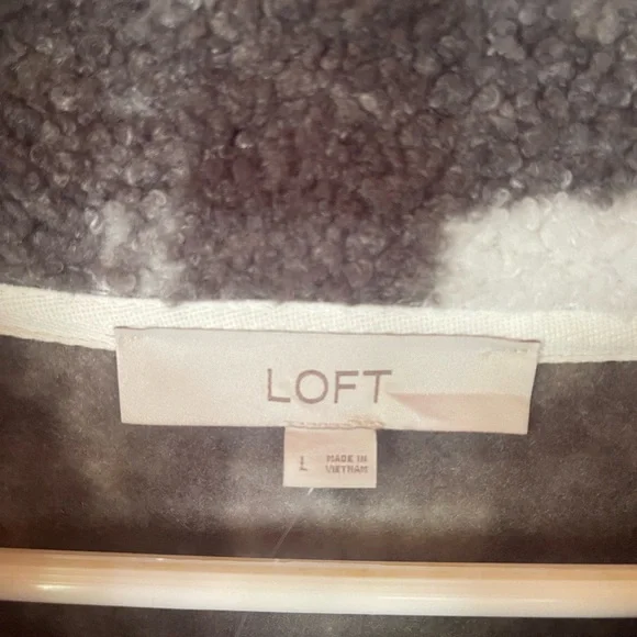 LOFT Gray and White Fleece Sherpa pullover Large NWT - Picture 7 of 9